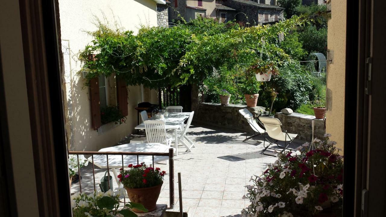 Gite De L'Eyrieux Les Ollières-sur-Eyrieux Екстериор снимка